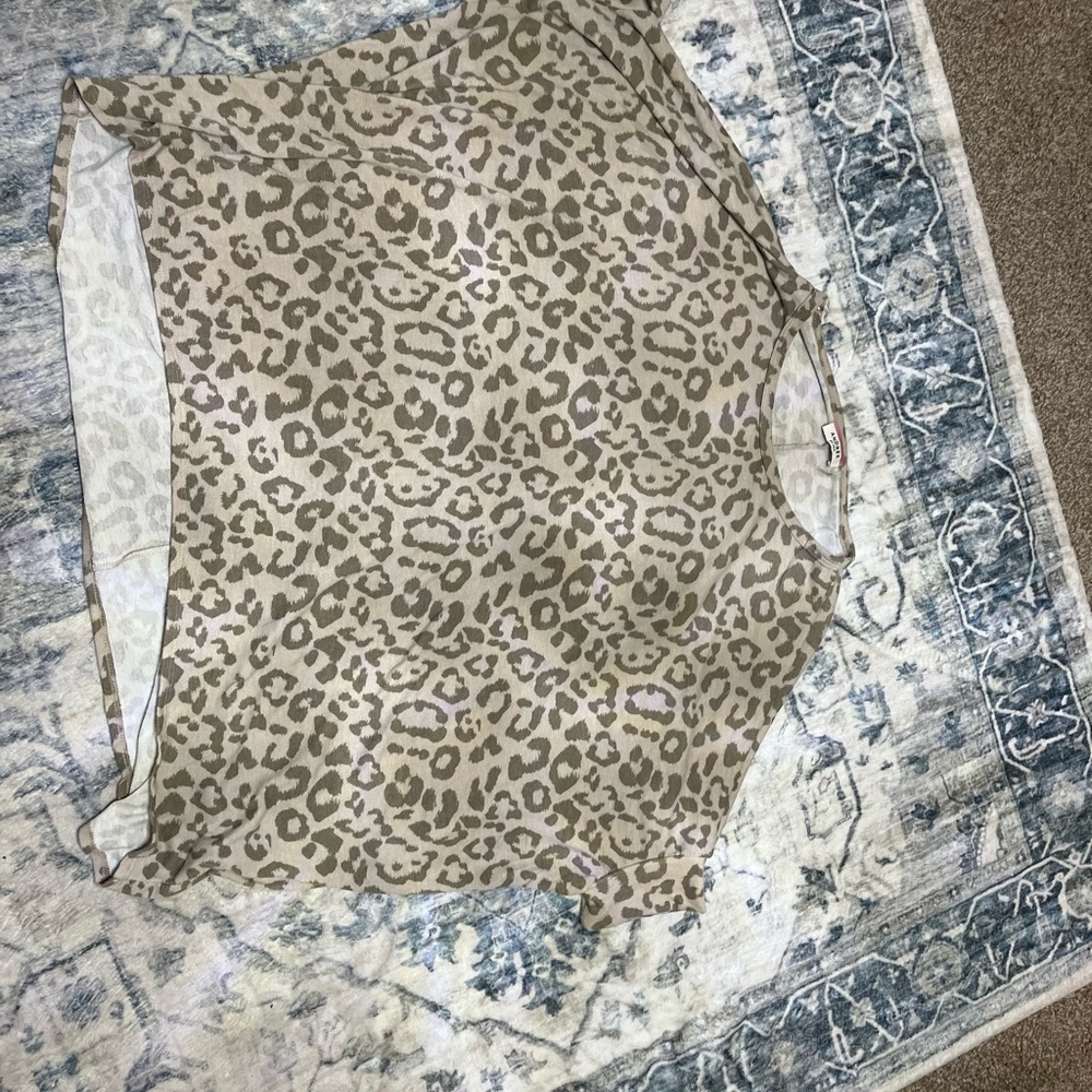 Short sleeve shirt
